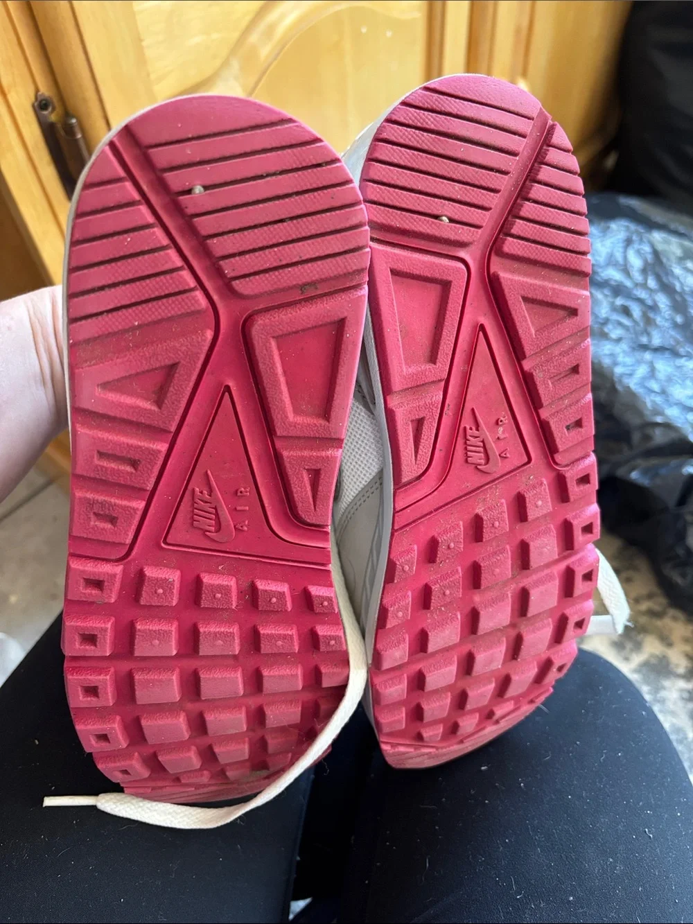 Nike Women’s White and Pink Athletic Sneakers - Picture 3 of 4